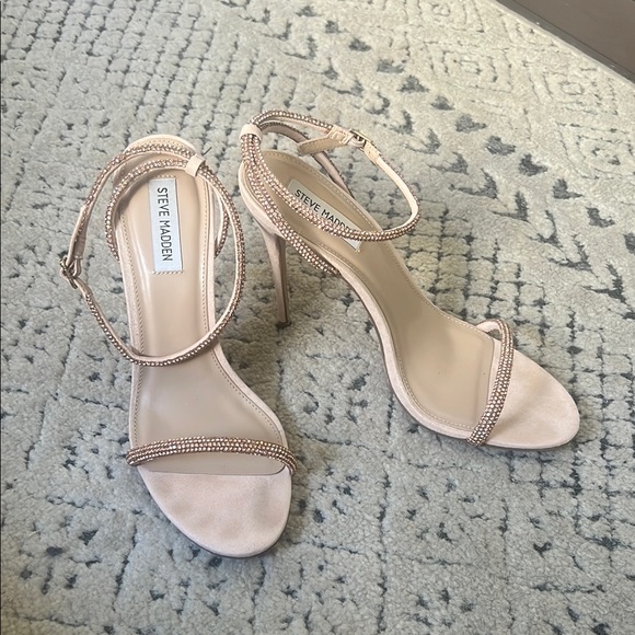 Steve Madden Gold Strappy Heels - Picture 1 of 5